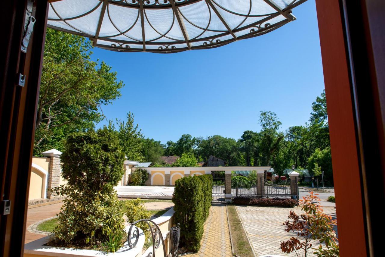 Hotel Vila Lago Palić Εξωτερικό φωτογραφία